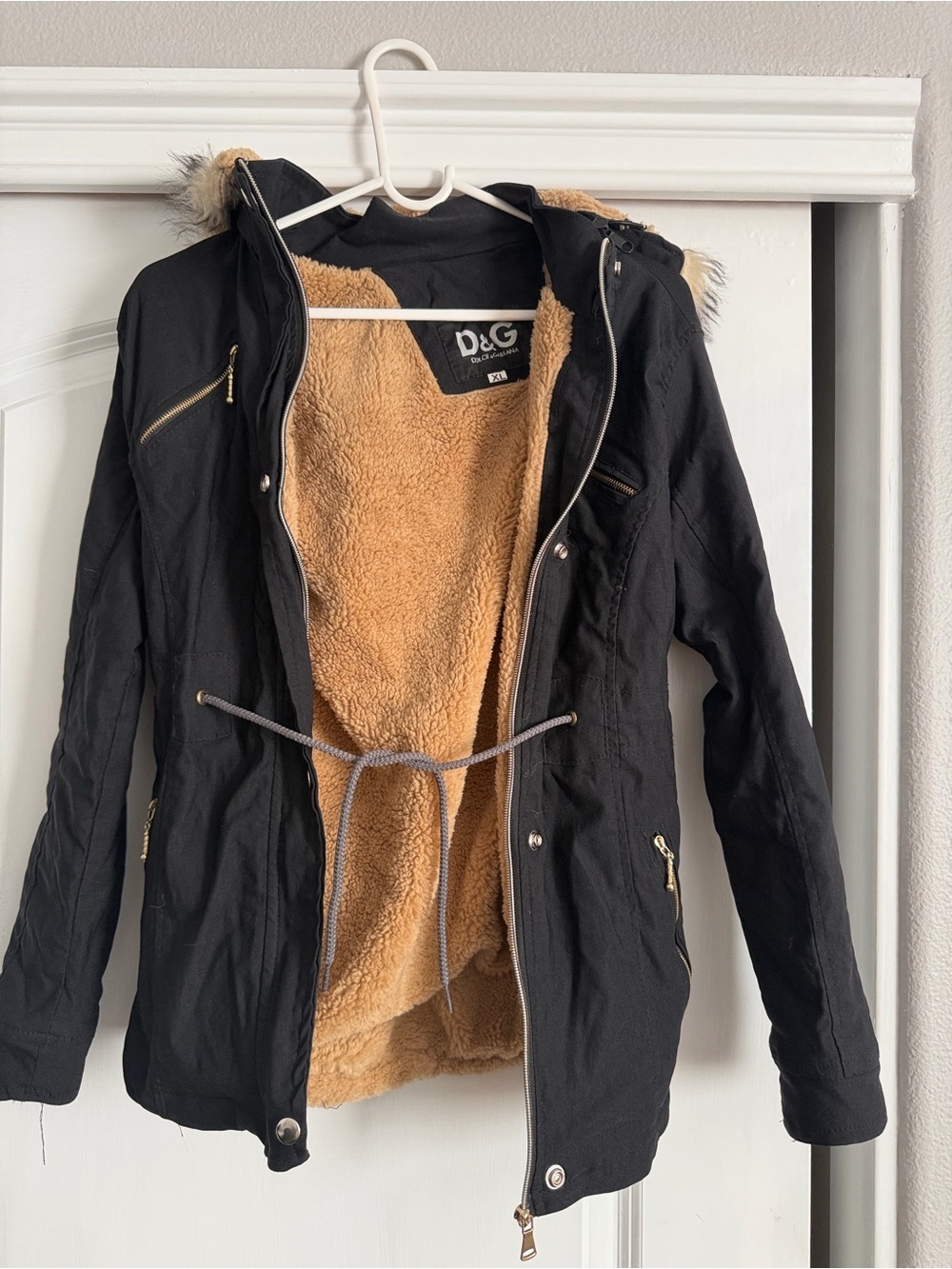 Source Unknown Black Puffer Jacket with Tan Sherpa Lining